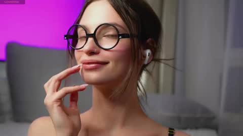 Snapshot of sonyaericsson chatting on February 27, 2025, 3:26 pm Eva 3 online show from February 27, 2025, 3:26 pm