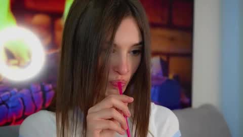 Snapshot of sonyaericsson chatting on October 24, 2025, 10:00 am Eva 3 online show from October 24, 2025, 10:00 am