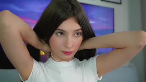 Snapshot of sonyaericsson chatting on November 19, 2025, 9:53 am Eva 3 online show from November 19, 2025, 9:53 am