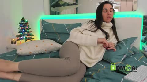 Snapshot of sonyaparadise937 chatting on January 9, 2025, 1:29 am SonyaParadise online show from January 9, 2025, 1:29 am