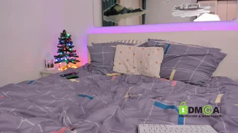 Snapshot of sonyaparadise937 chatting on January 13, 2025, 10:58 am SonyaParadise online show from January 13, 2025, 10:58 am