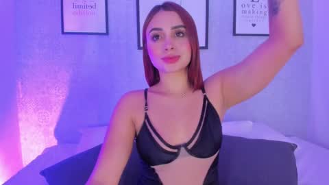 Snapshot of soph1a_ chatting on March 3, 2025, 3:41 am Sophia online show from March 3, 2025, 3:41 am