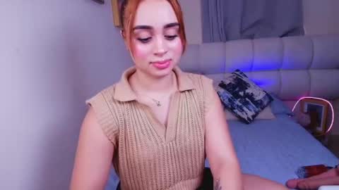 Sophia Roy online show from May 16, 2026, 1:21 pm