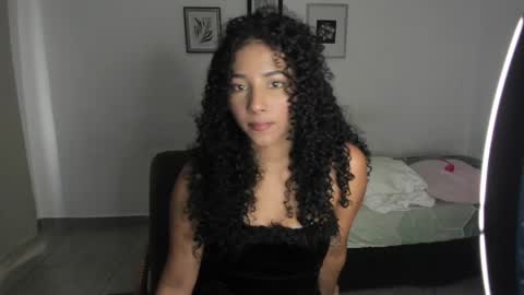 Snapshot of sophi_baby chatting on March 23, 2026, 10:03 pm Sophi baby online show from March 23, 2026, 10:03 pm