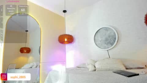 sophi_cooper29 online show from June 8, 2026, 7:03 pm