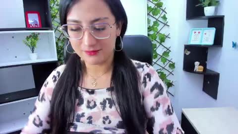 Snapshot of sophi_hardd chatting on April 24, 2026, 3:03 pm sophi_hardd online show from April 24, 2026, 3:03 pm