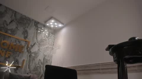Sophi Johnson online show from June 14, 2026, 6:04 am