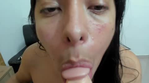 sophia_118 online show from May 4, 2026, 8:27 pm