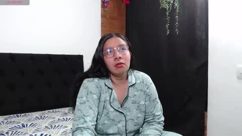  Sophia  online show from February 21, 2025, 4:07 am