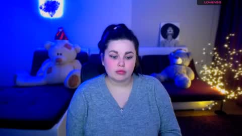 sophia__olsen online show from December 2, 2024, 9:35 am
