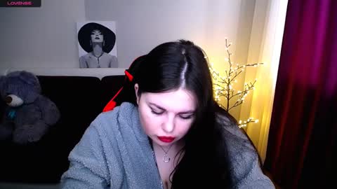 sophia__olsen online show from February 26, 2025, 8:04 am