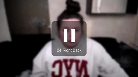 sophia__olsen online show from November 4, 2025, 6:23 am