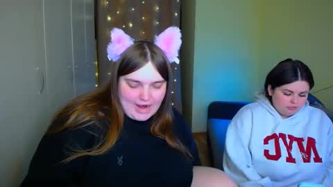 sophia__olsen online show from November 30, 2025, 10:19 am
