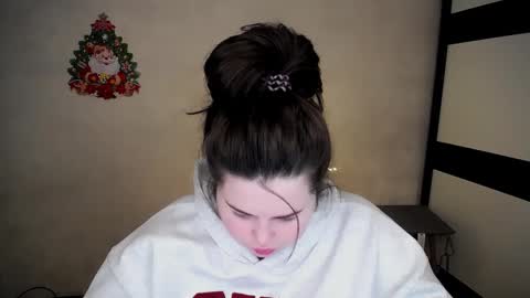 sophia__olsen online show from December 20, 2025, 7:15 am