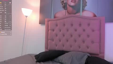 Snapshot of sophia_brunett chatting on February 7, 2025, 7:07 am Sophia  online show from February 7, 2025, 7:07 am