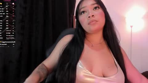 Snapshot of sophia_brunett chatting on February 9, 2025, 3:32 am Sophia  online show from February 9, 2025, 3:32 am