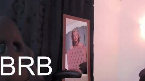 Snapshot of sophia_brunett chatting on February 12, 2025, 7:13 am Sophia  online show from February 12, 2025, 7:13 am
