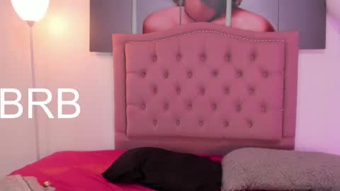 Snapshot of sophia_brunett chatting on February 26, 2025, 6:58 am Sophia  online show from February 26, 2025, 6:58 am