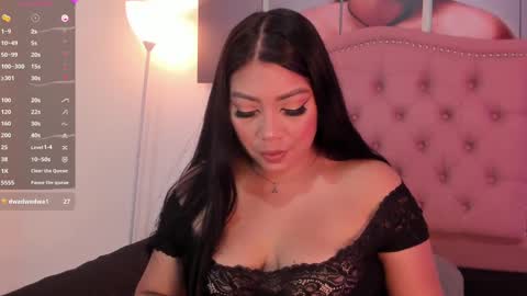 Snapshot of sophia_brunett chatting on February 28, 2025, 4:21 am Sophia  online show from February 28, 2025, 4:21 am
