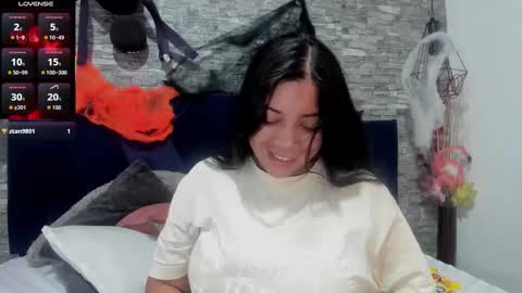 Snapshot of sophia_brunett chatting on October 25, 2025, 11:40 am Sophia  online show from October 25, 2025, 11:40 am