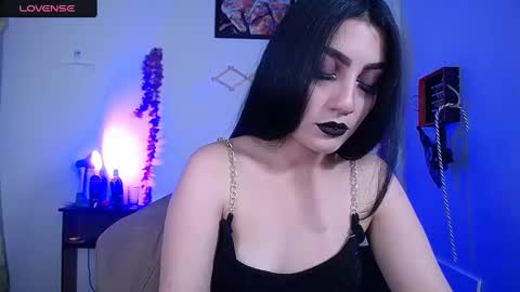 sophia hottie online show from December 13, 2024, 8:04 pm