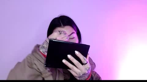 sophia hottie online show from December 3, 2025, 3:54 pm