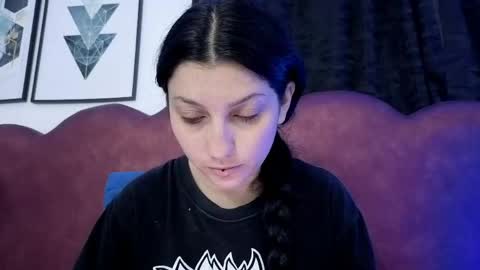 sophia hottie online show from May 7, 2026, 2:44 pm