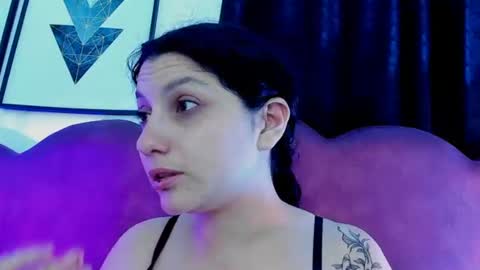 sophia hottie online show from June 19, 2026, 2:32 pm