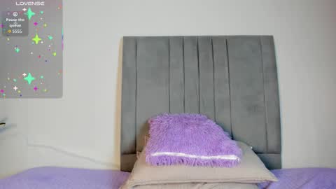 sophia_ebony___ online show from October 17, 2025, 1:03 pm