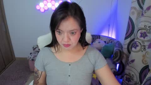 sophia_grants online show from May 5, 2026, 11:46 pm
