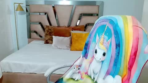 Snapshot of sophia_hadid chatting on January 18, 2025, 5:26 pm Sophia online show from January 18, 2025, 5:26 pm