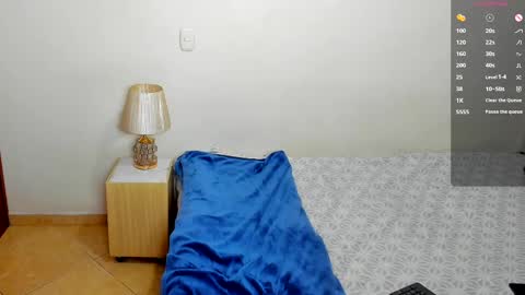 sophia CM online show from September 12, 2025, 4:01 am