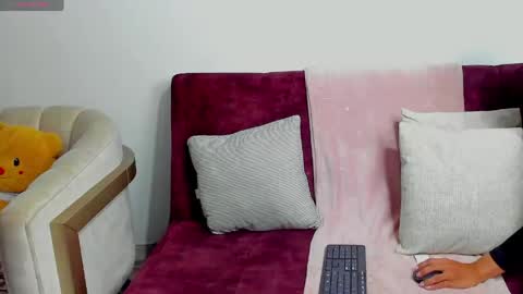 sophia CM online show from May 15, 2026, 11:12 pm