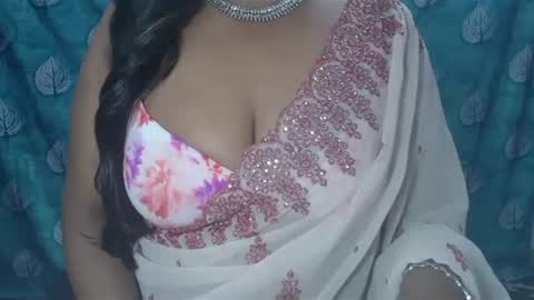 Snapshot of sophia_indian chatting on January 23, 2025, 5:35 am Sophia Tamil online show from January 23, 2025, 5:35 am
