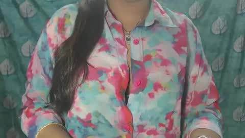 Snapshot of sophia_indian chatting on February 1, 2025, 5:28 am Sophia Tamil online show from February 1, 2025, 5:28 am