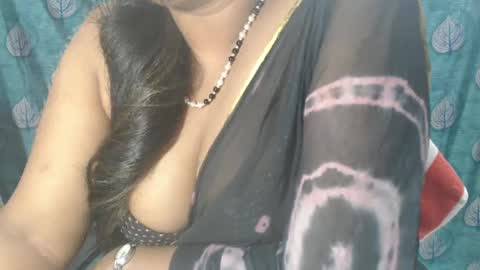 Snapshot of sophia_indian chatting on February 7, 2025, 5:10 am Sophia Tamil online show from February 7, 2025, 5:10 am