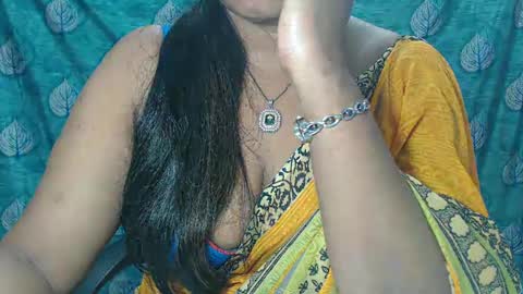 Snapshot of sophia_indian chatting on February 13, 2025, 10:23 am Sophia Tamil online show from February 13, 2025, 10:23 am