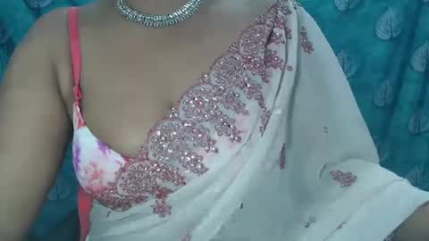 Snapshot of sophia_indian chatting on February 19, 2025, 11:28 am Sophia Tamil online show from February 19, 2025, 11:28 am