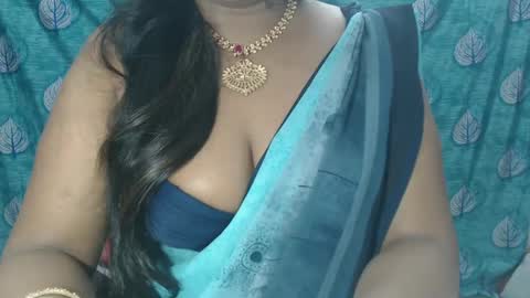 Snapshot of sophia_indian chatting on March 8, 2025, 7:09 pm Sophia Tamil online show from March 8, 2025, 7:09 pm