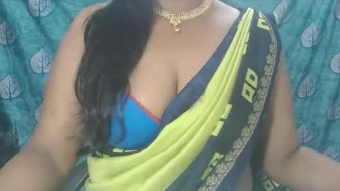 Snapshot of sophia_indian chatting on September 9, 2025, 5:56 pm Sophia Tamil online show from September 9, 2025, 5:56 pm