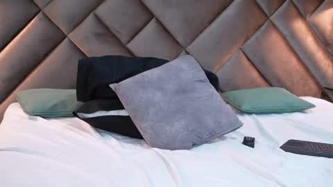 Snapshot of sophia_loreenn chatting on April 15, 2026, 7:58 pm Sofia online show from April 15, 2026, 7:58 pm