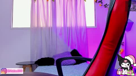 sophia_milano online show from December 16, 2024, 12:38 pm