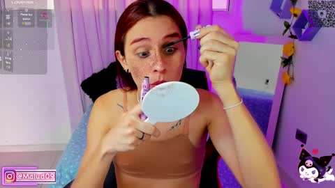 sophia_milano online show from February 3, 2025, 12:03 pm