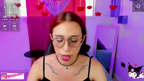 sophia_milano online show from February 25, 2025, 5:15 pm