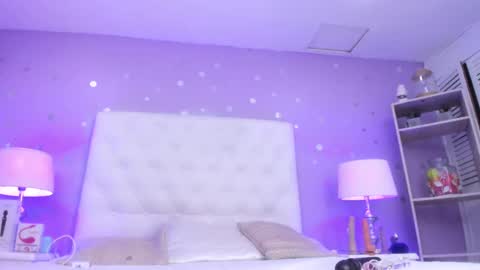 Snapshot of sophia_models chatting on February 13, 2025, 7:42 pm Sophia  online show from February 13, 2025, 7:42 pm