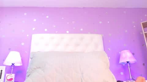 Snapshot of sophia_models chatting on September 9, 2025, 7:57 pm Sophia  online show from September 9, 2025, 7:57 pm