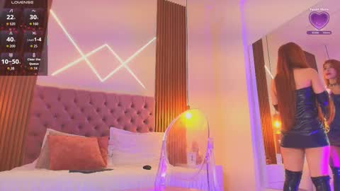 sophia_turneer online show from October 23, 2025, 5:40 am