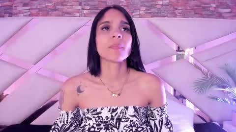 Snapshot of sophiaa_paris chatting on February 25, 2026, 12:42 am Sophia Paris online show from February 25, 2026, 12:42 am