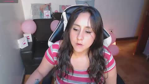 sophiaa_vega_ online show from May 7, 2026, 6:57 pm
