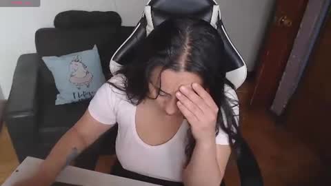 sophiaa_vega_ online show from June 12, 2026, 5:45 pm
